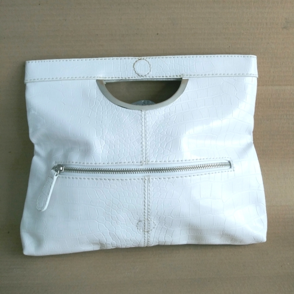 White House black market white  clutch